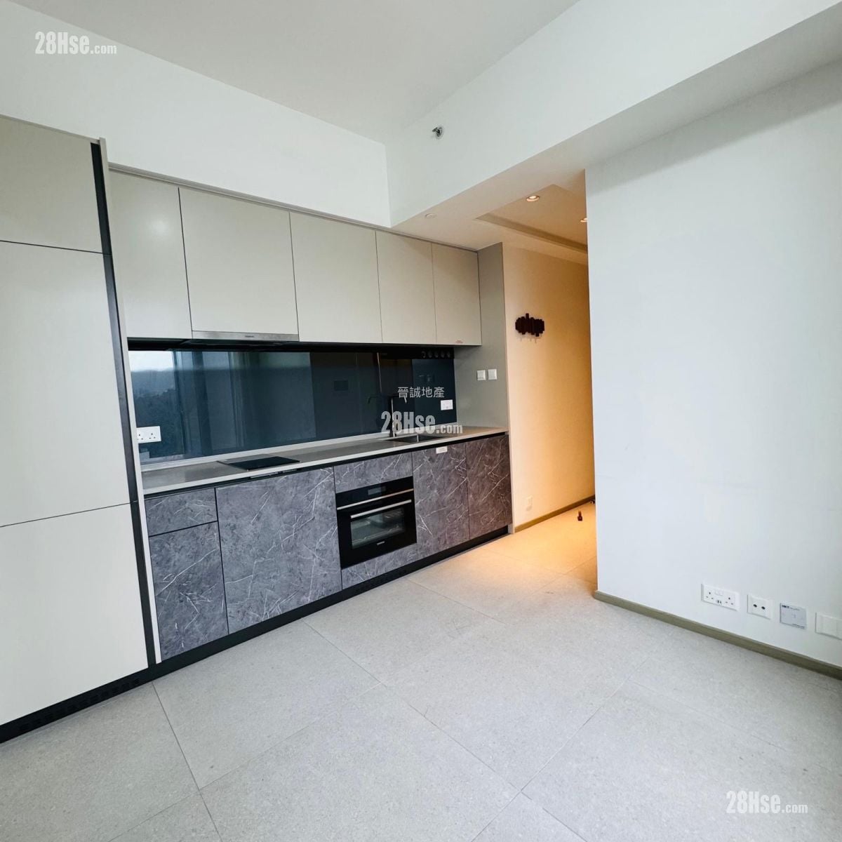 Grand Jeté Sell 1 Bedroom , 1 Bathroom 266 ft²