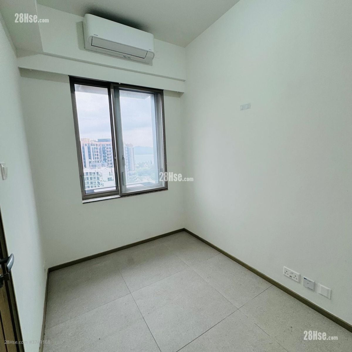 Grand Jeté Sell 1 Bedroom , 1 Bathroom 266 ft²