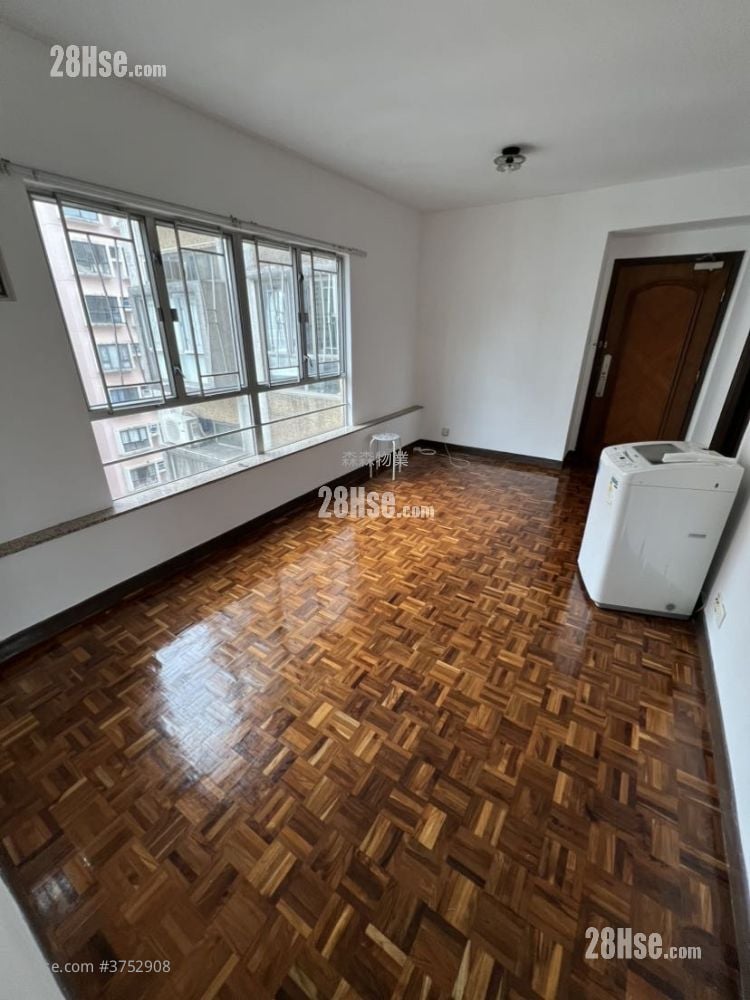 Po Fung Building Rental 3 Bedrooms , 1 Bathroom 491 ft²