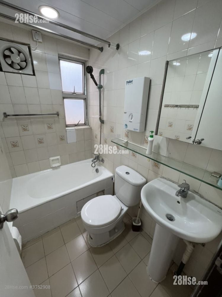 Po Fung Building Rental 3 Bedrooms , 1 Bathroom 491 ft²