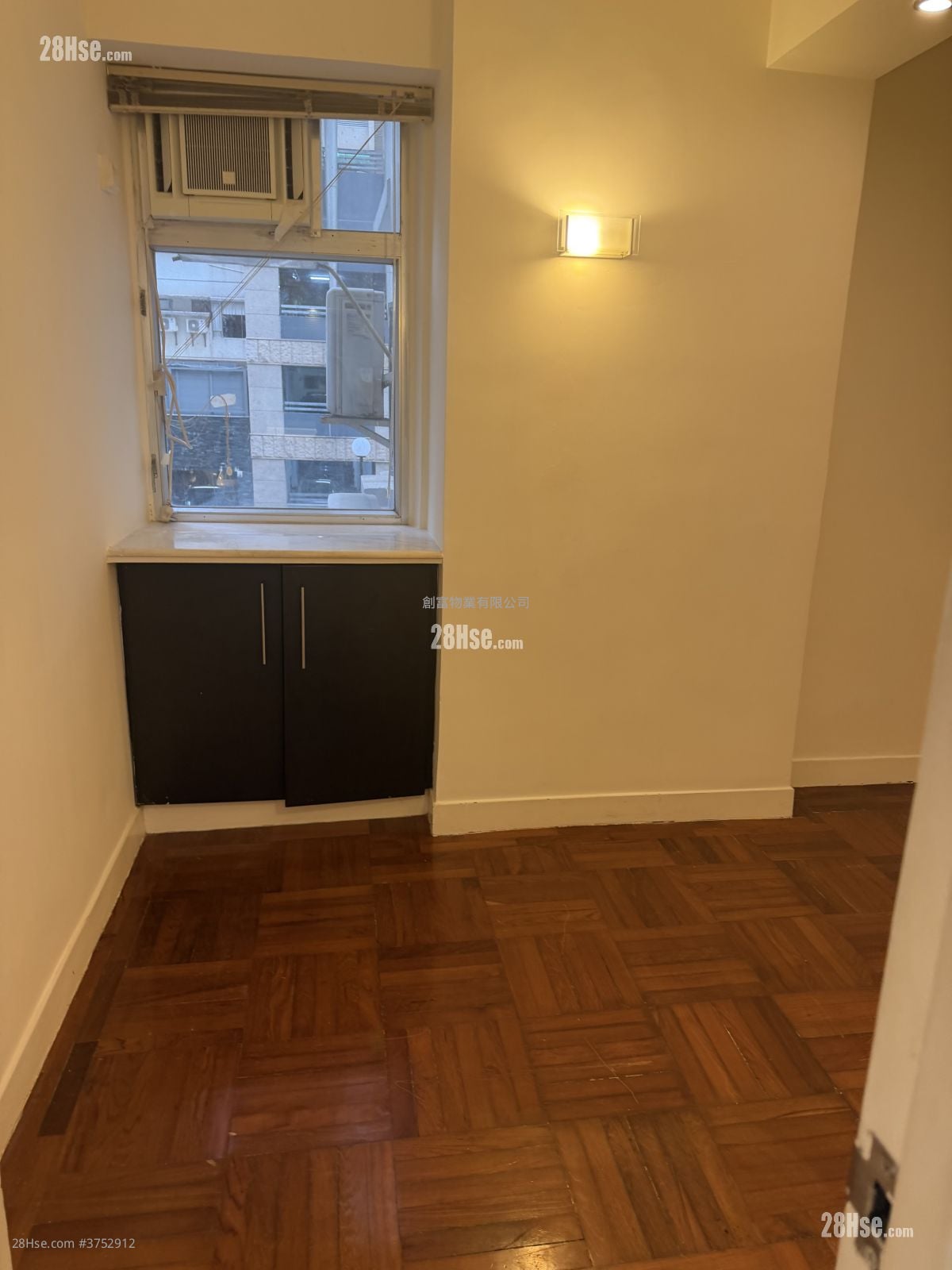 聚文樓 售盤 492 平方呎