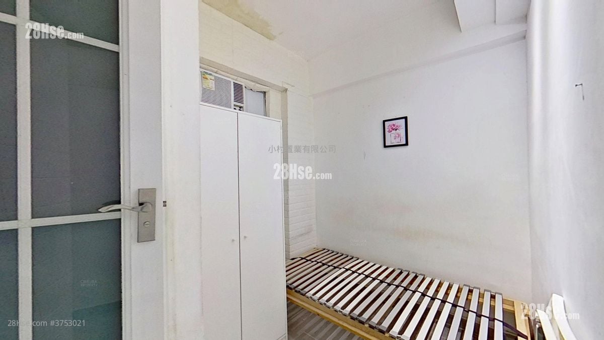 東發大廈 售盤 4 房 , 4 浴室 588 平方呎