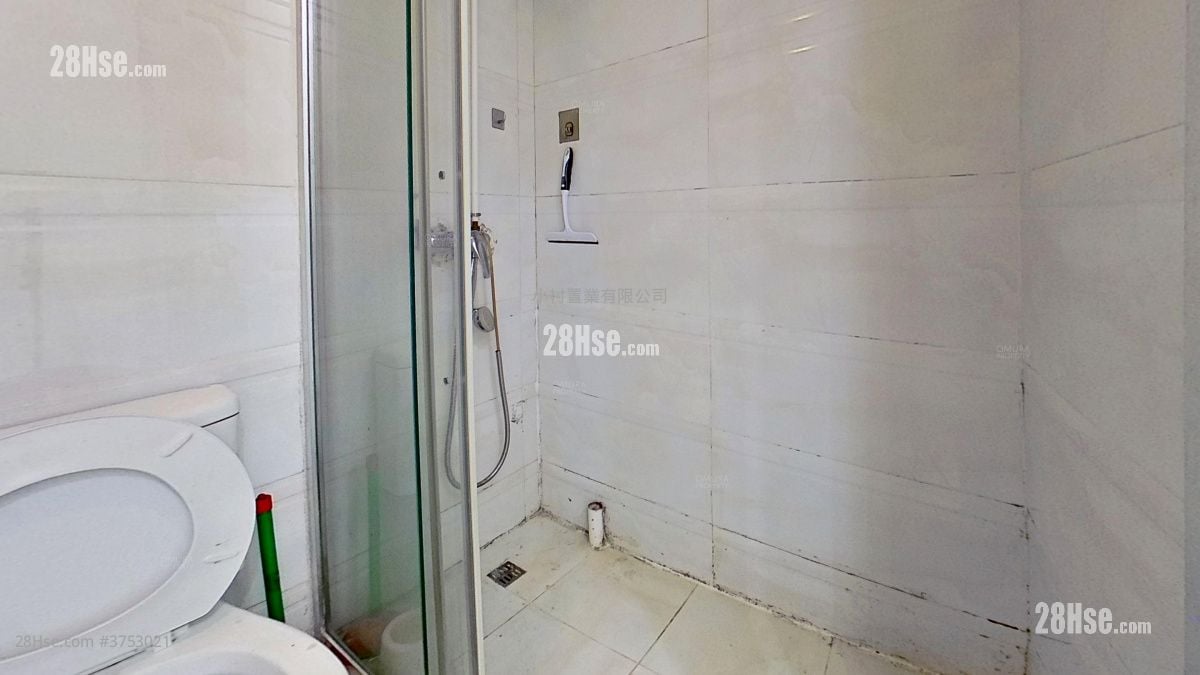 東發大廈 售盤 4 房 , 4 浴室 588 平方呎