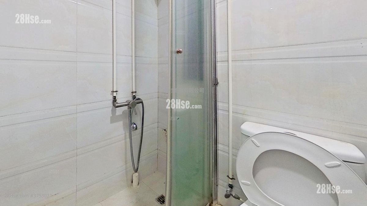 東發大廈 售盤 4 房 , 4 浴室 588 平方呎