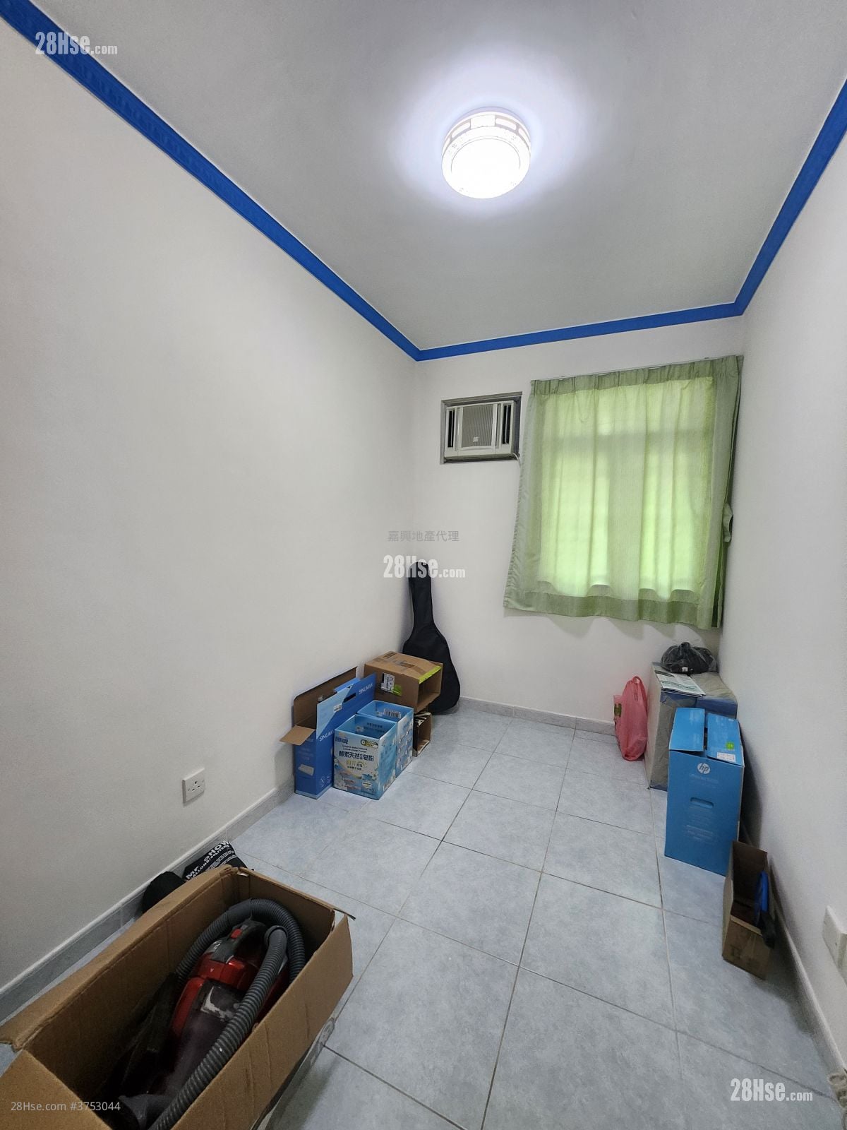 村屋 售盘 3 房 , 1 浴室 700 平方尺