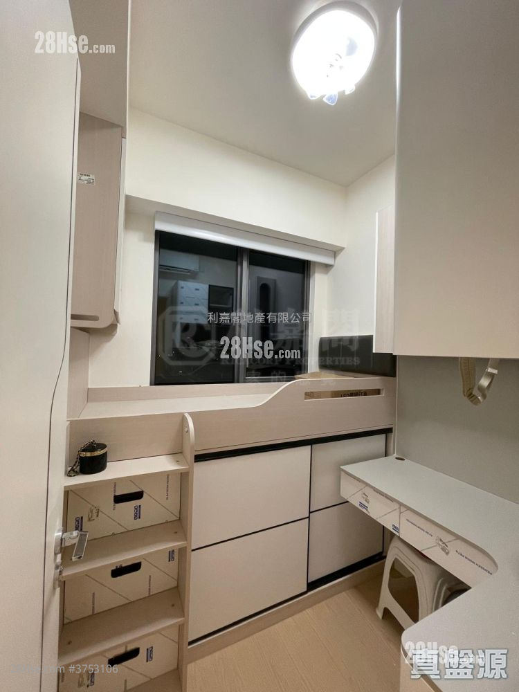 Monaco One 售盤 3 房 , 2 浴室 713 平方呎