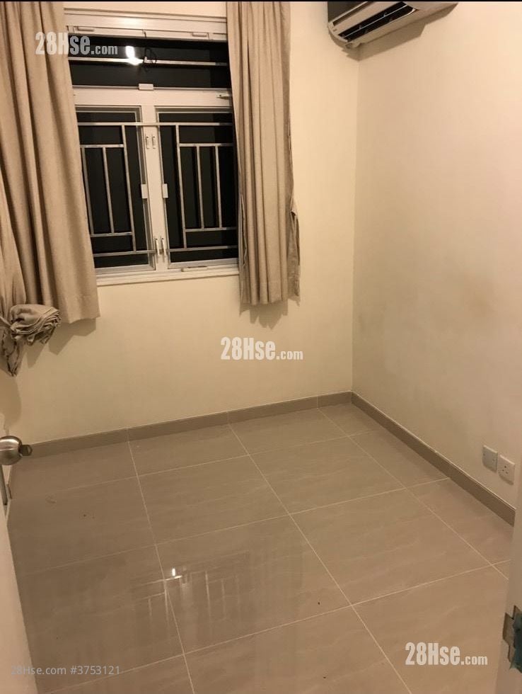 Tseng Lan Shue Village Rental 700 ft²