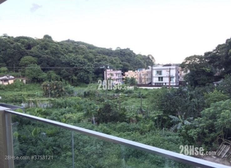 Tseng Lan Shue Village Rental 700 ft²