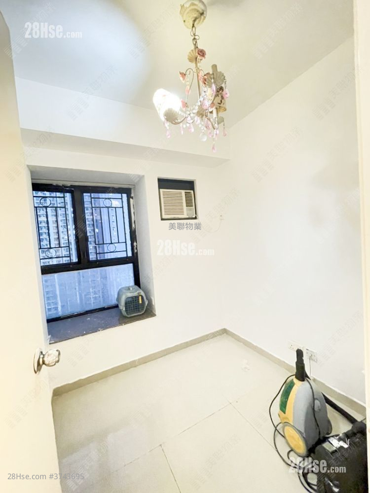 御皇庭 售盤 3 房 , 1 浴室 548 平方呎