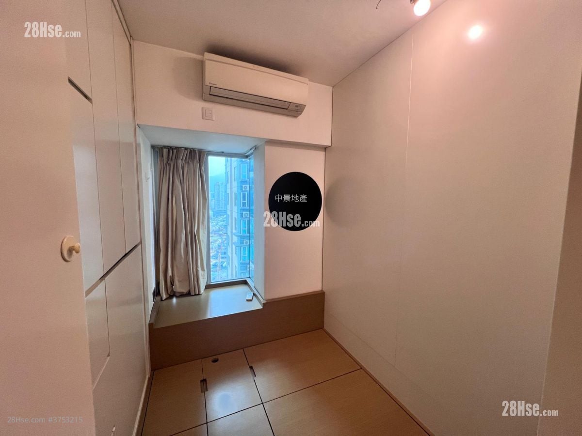 Sky Tower Sell 2 Bedrooms , 1 Bathroom 452 ft²