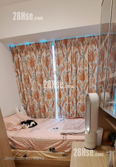 Savannah Sell 2 Bedrooms , 1 Bathroom 470 ft²