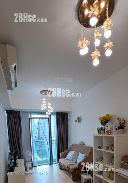 Savannah Sell 2 Bedrooms , 1 Bathroom 470 ft²