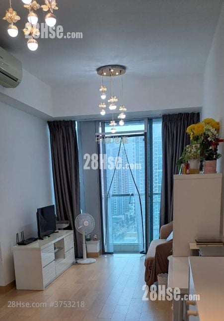 Savannah Sell 2 Bedrooms , 1 Bathroom 470 ft²