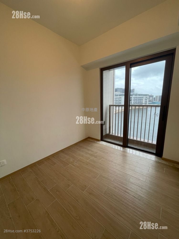 Lp6 Sell 2 Bedrooms , 1 Bathroom 425 ft²