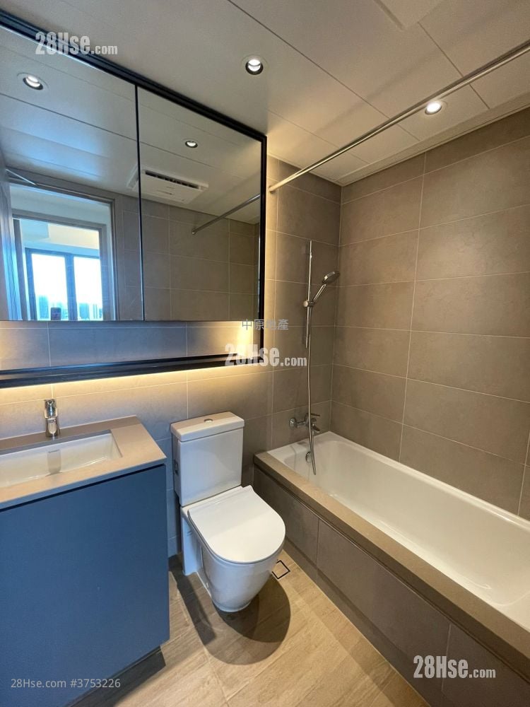 Lp6 Sell 2 Bedrooms , 1 Bathroom 425 ft²