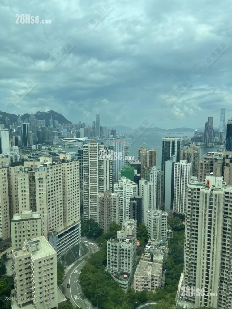 海天峰 售盘 3 房 935 平方尺