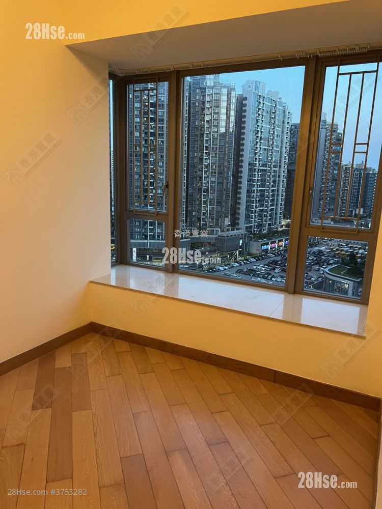 天晉 售盤 3 房 , 2 浴室 870 平方呎