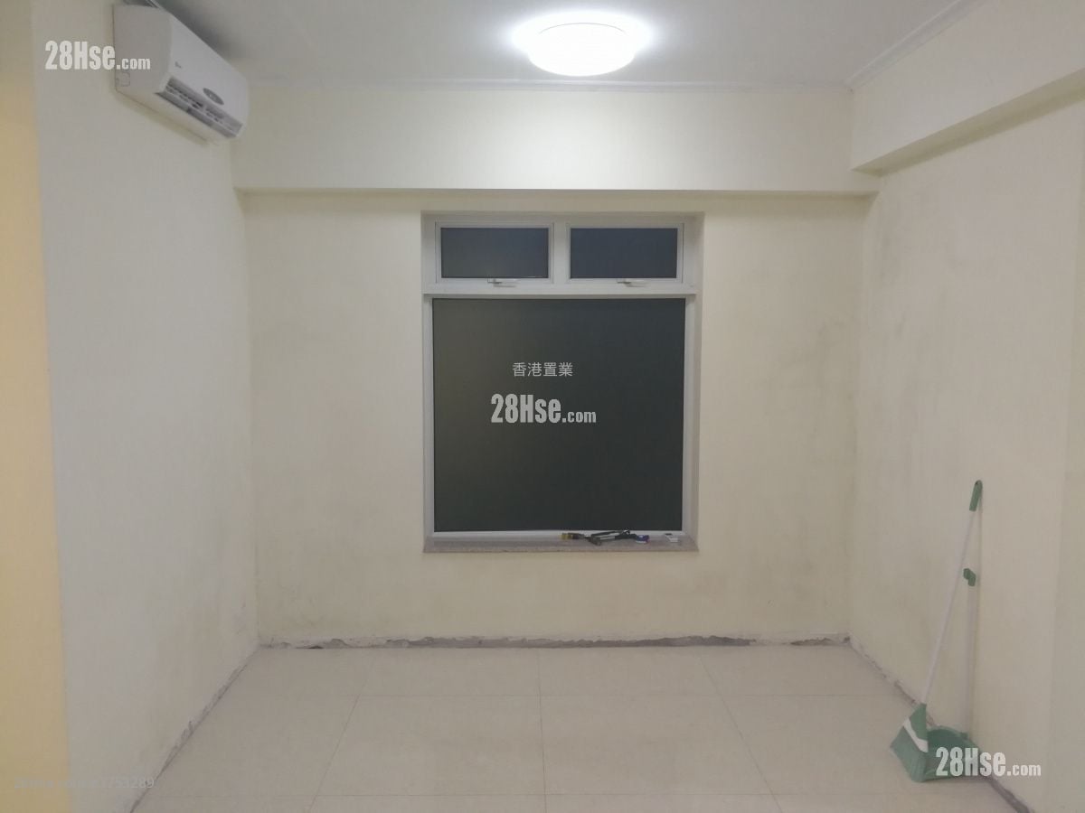 峻滢 售盘 3 房 , 2 浴室 695 平方尺