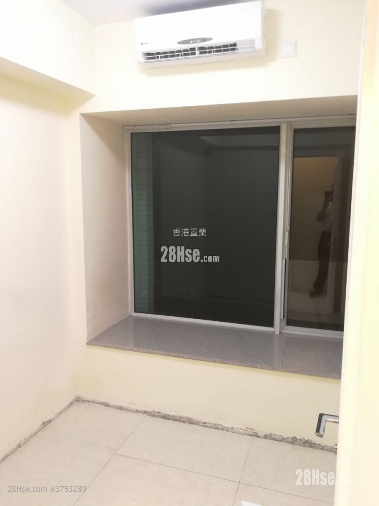 峻滢 售盘 3 房 , 2 浴室 695 平方尺