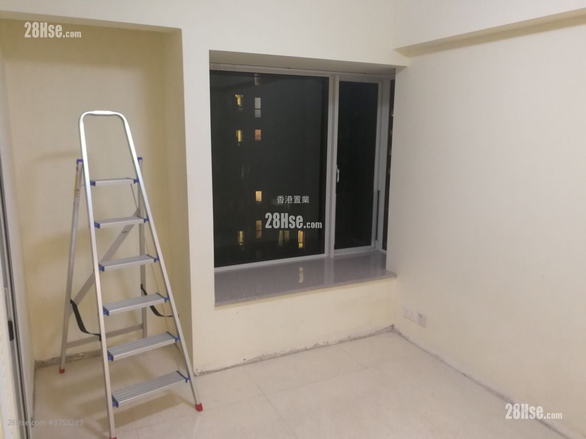 峻滢 售盘 3 房 , 2 浴室 695 平方尺