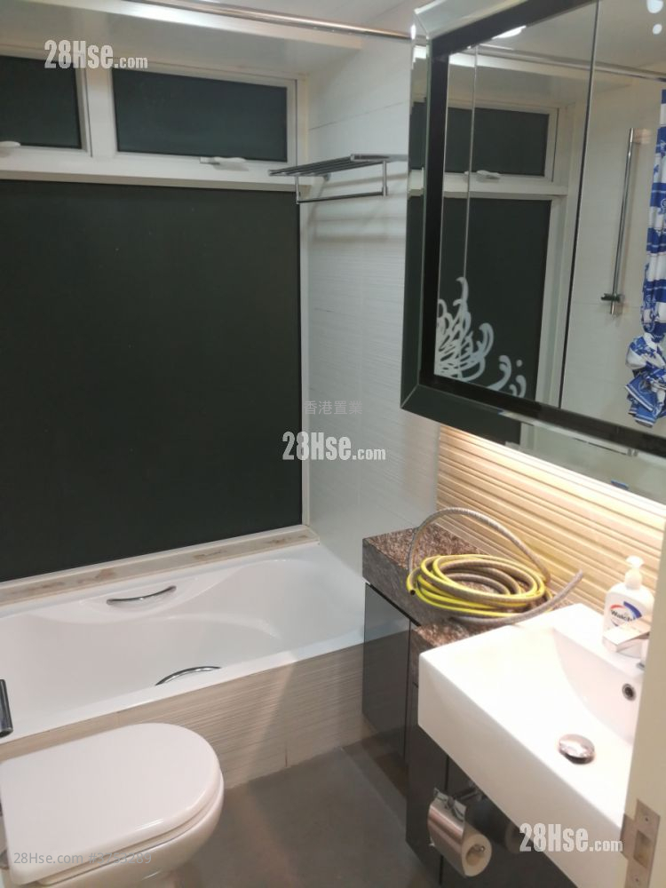 峻滢 售盘 3 房 , 2 浴室 695 平方尺