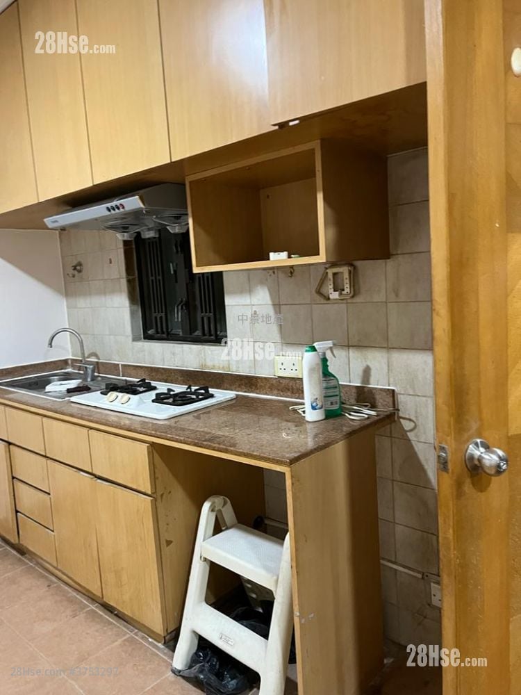 Tung Po Building Sell 2 Bedrooms , 1 Bathroom 337 ft²