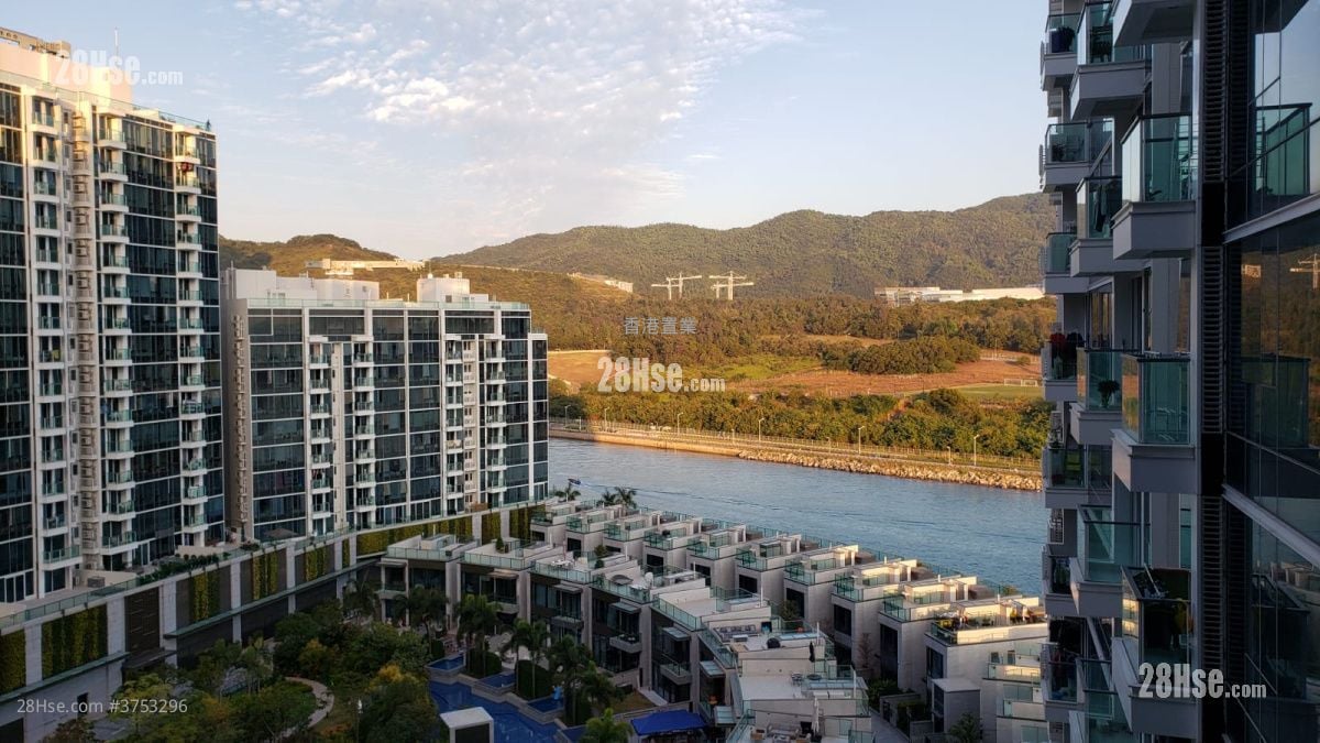 Monterey Sell 2 Bedrooms , 1 Bathroom 565 ft²