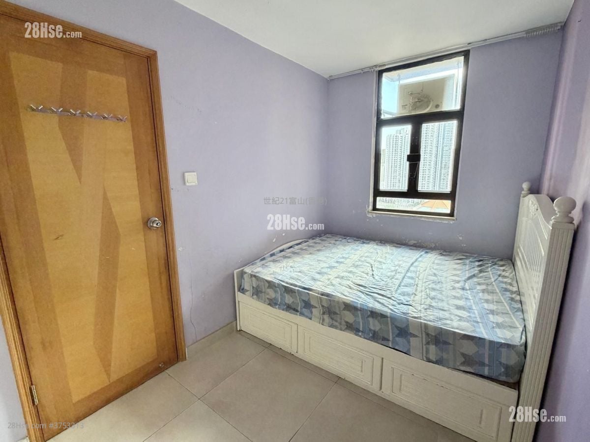 龙蟠苑 售盘 2 房 , 1 浴室 383 平方尺