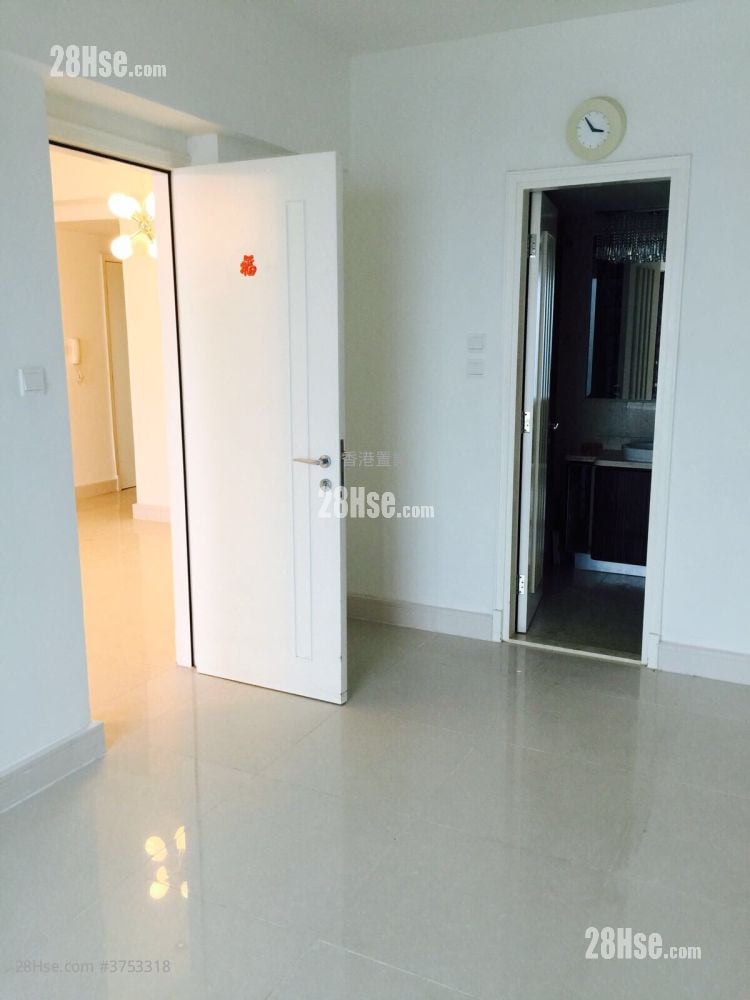 領都 售盤 4 房 , 2 浴室 964 平方呎