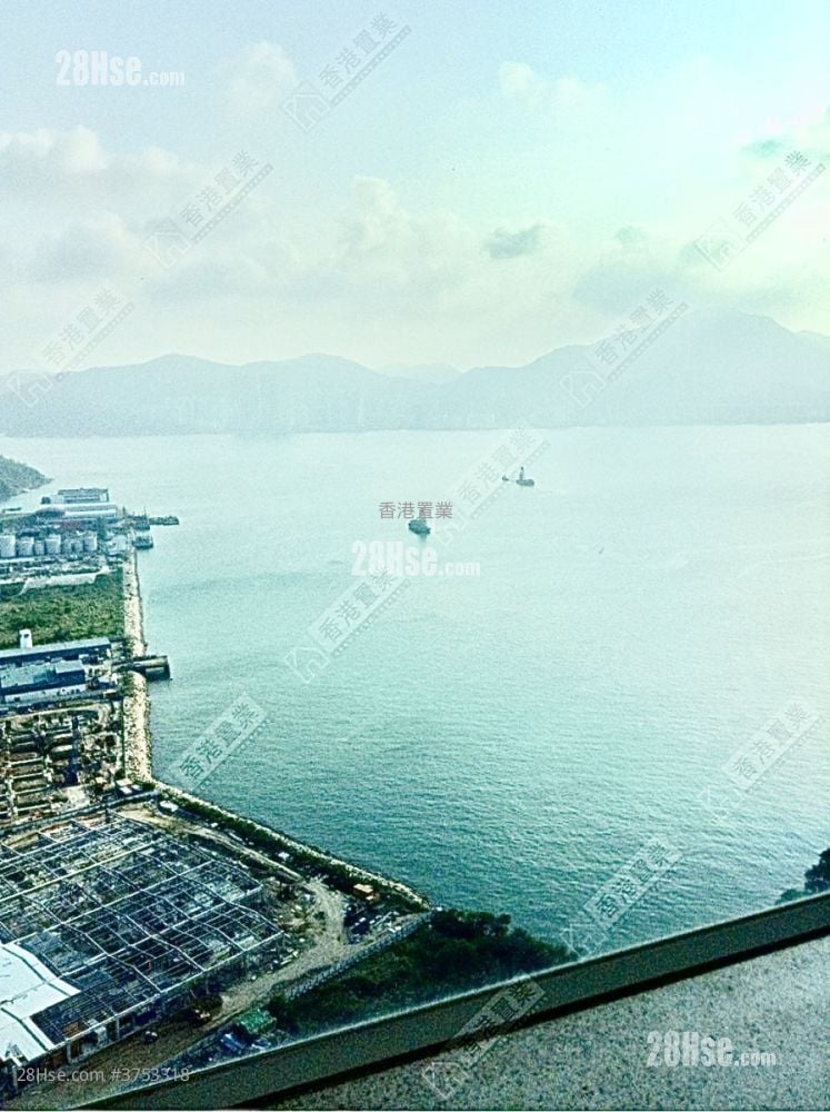 領都 售盤 4 房 , 2 浴室 964 平方呎