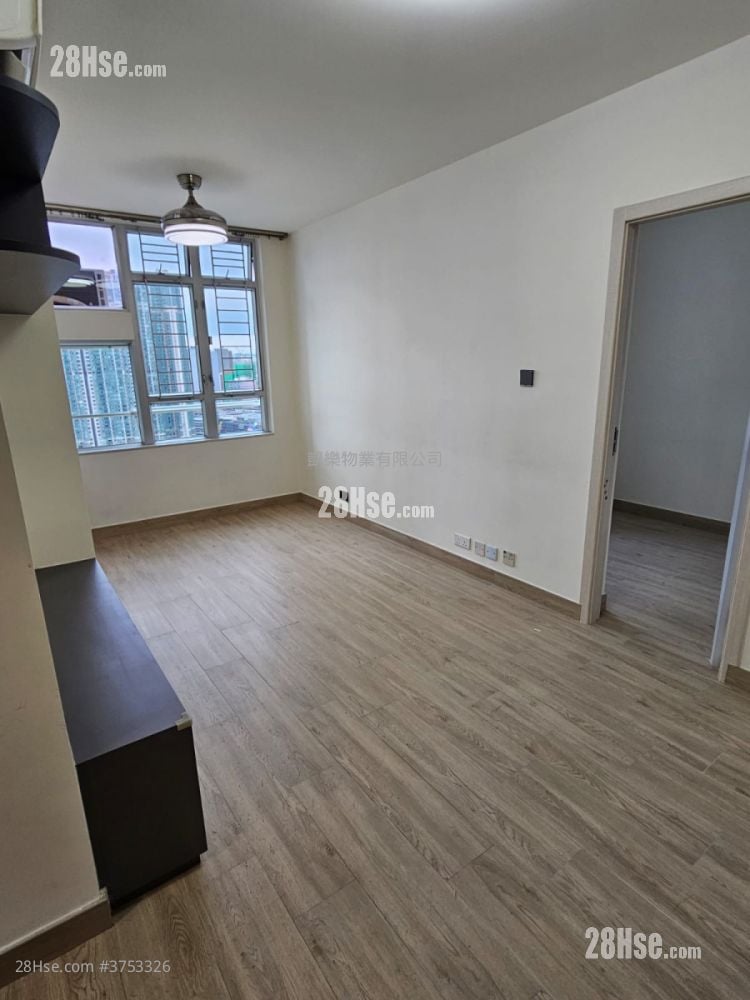 Lai Tsui Court Sell 2 Bedrooms , 1 Bathroom 452 ft²