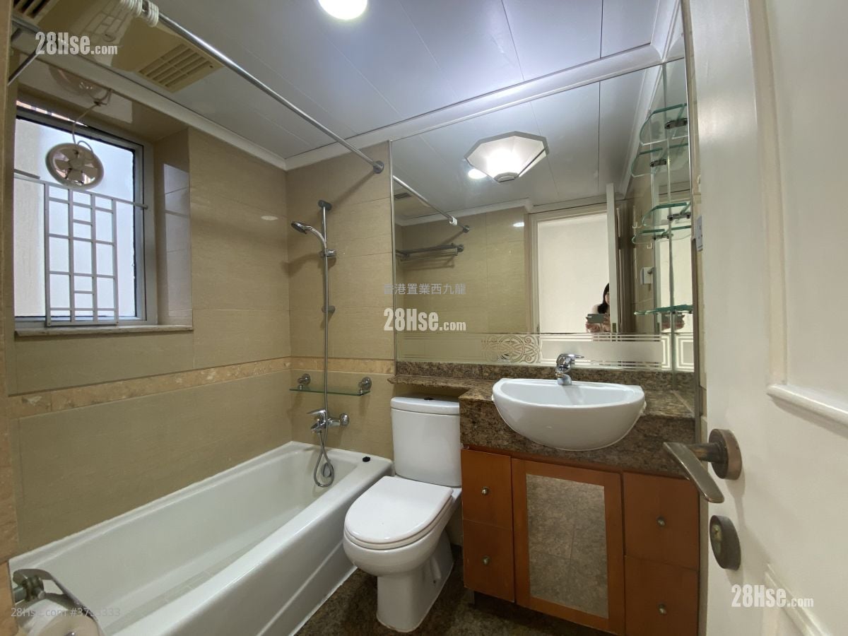 泓景台 售盘 3 房 663 平方尺