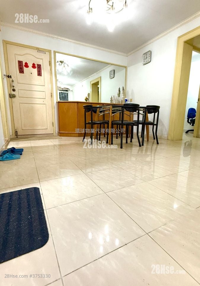 广明苑 售盘 3 房 , 1 浴室 597 平方尺