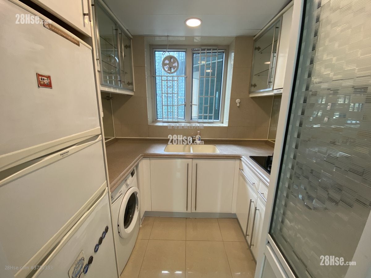 泓景台 售盘 3 房 663 平方尺