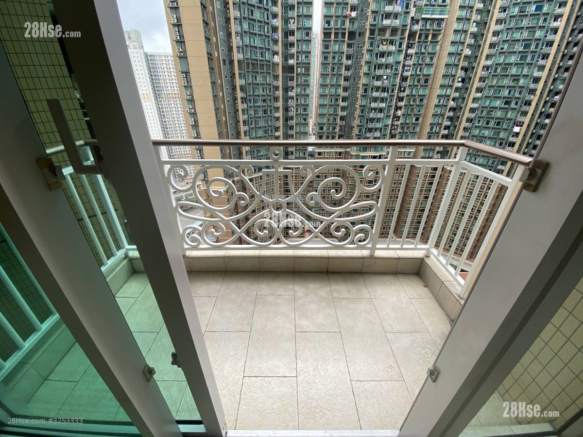 泓景台 售盘 3 房 663 平方尺