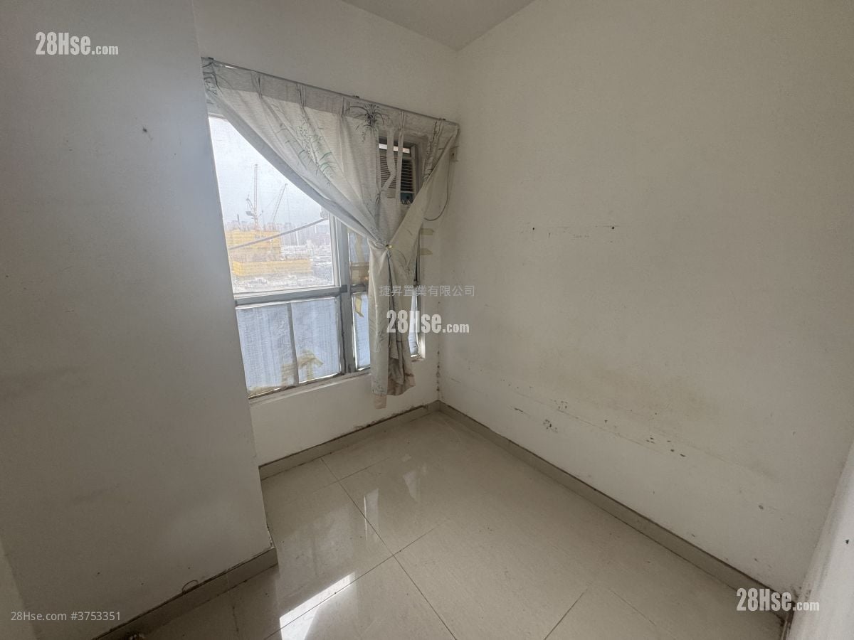 Bailey Garden Sell 3 Bedrooms , 2 Bathrooms 476 ft²