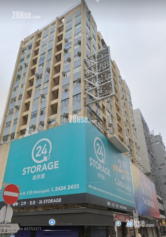 Golden Plaza Sell 4 Bedrooms , 1 Bathroom 305 ft²