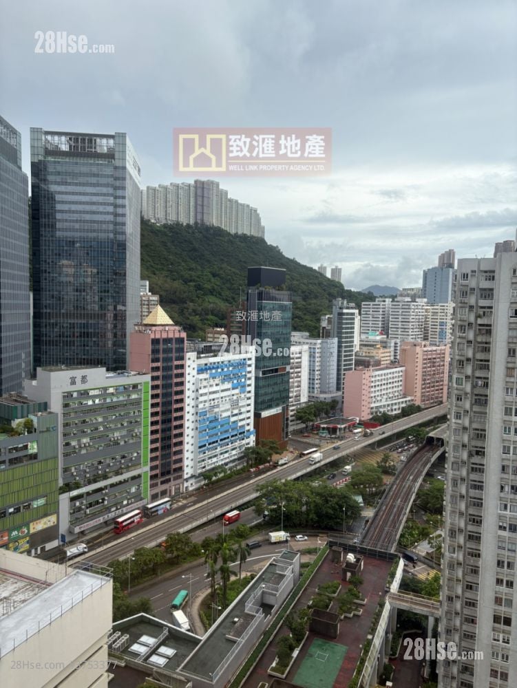 Sun Kwai Hing Gardens Sell 2 Bedrooms 480 ft²