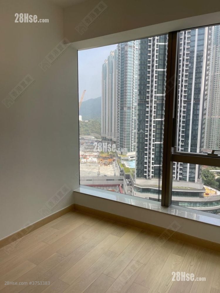 Marini Sell 1 Bedroom , 1 Bathroom 370 ft²