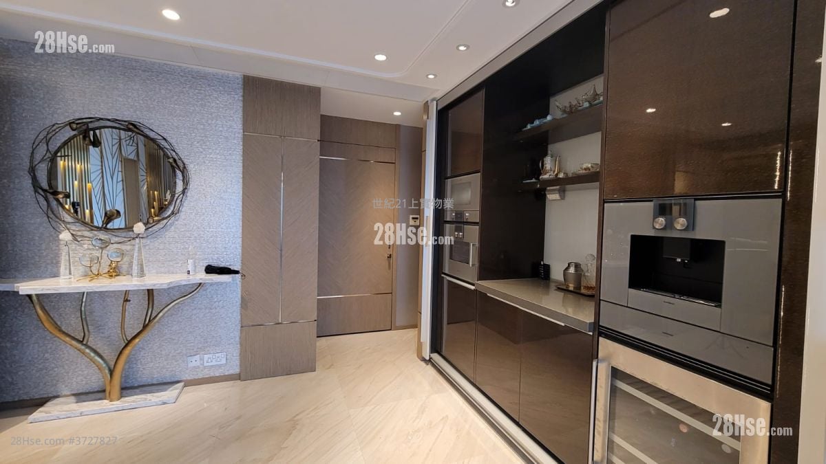 Ultima Sell 4 Bedrooms , 3 Bathrooms 1,581 ft²