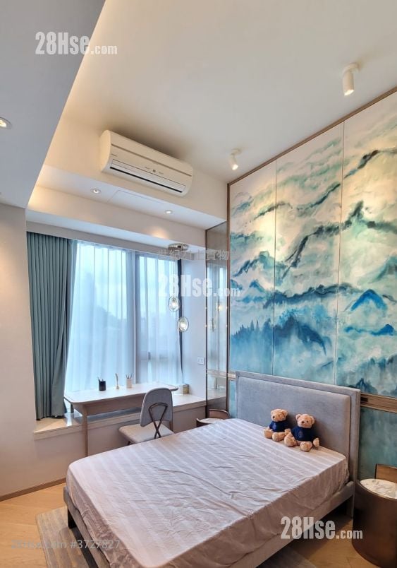 Ultima Sell 4 Bedrooms , 3 Bathrooms 1,581 ft²