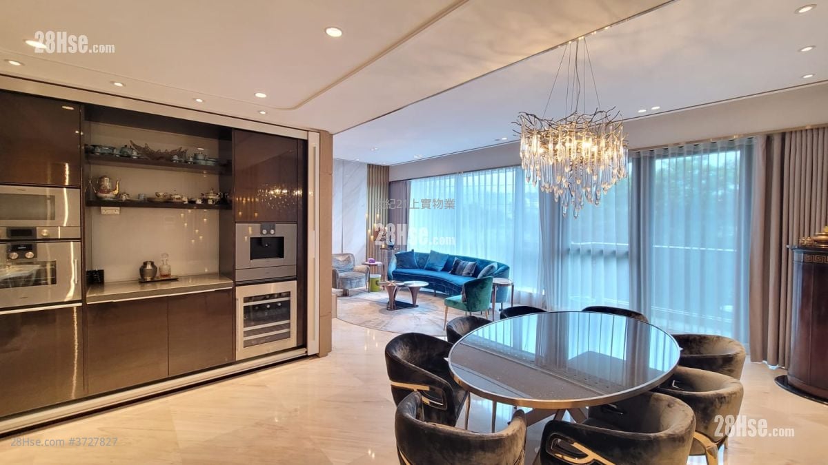 Ultima Sell 4 Bedrooms , 3 Bathrooms 1,581 ft²