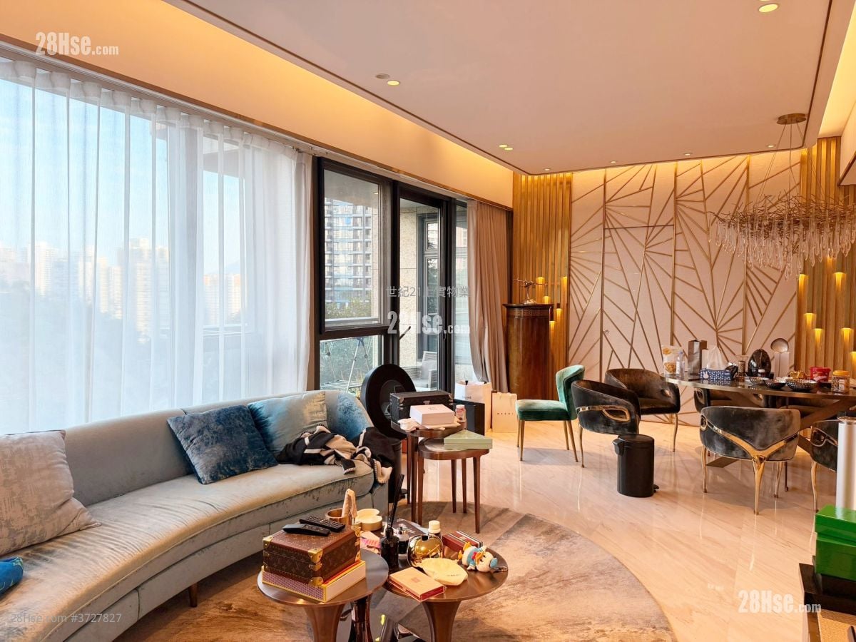 Ultima Sell 4 Bedrooms , 3 Bathrooms 1,581 ft²