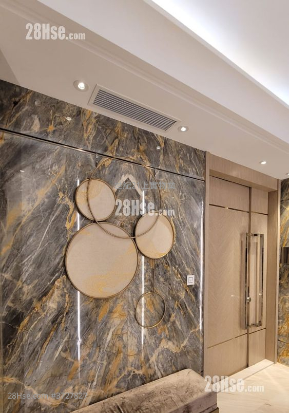 Ultima Sell 4 Bedrooms , 3 Bathrooms 1,581 ft²