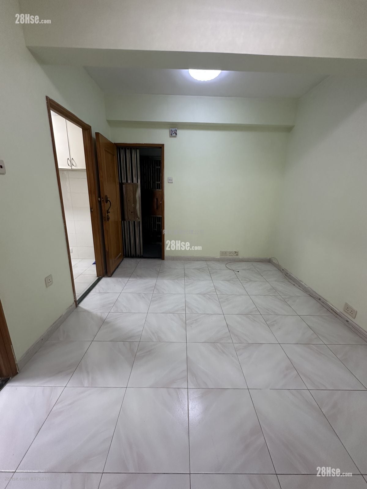 太安樓 售盤 2 房 , 1 浴室 351 平方呎