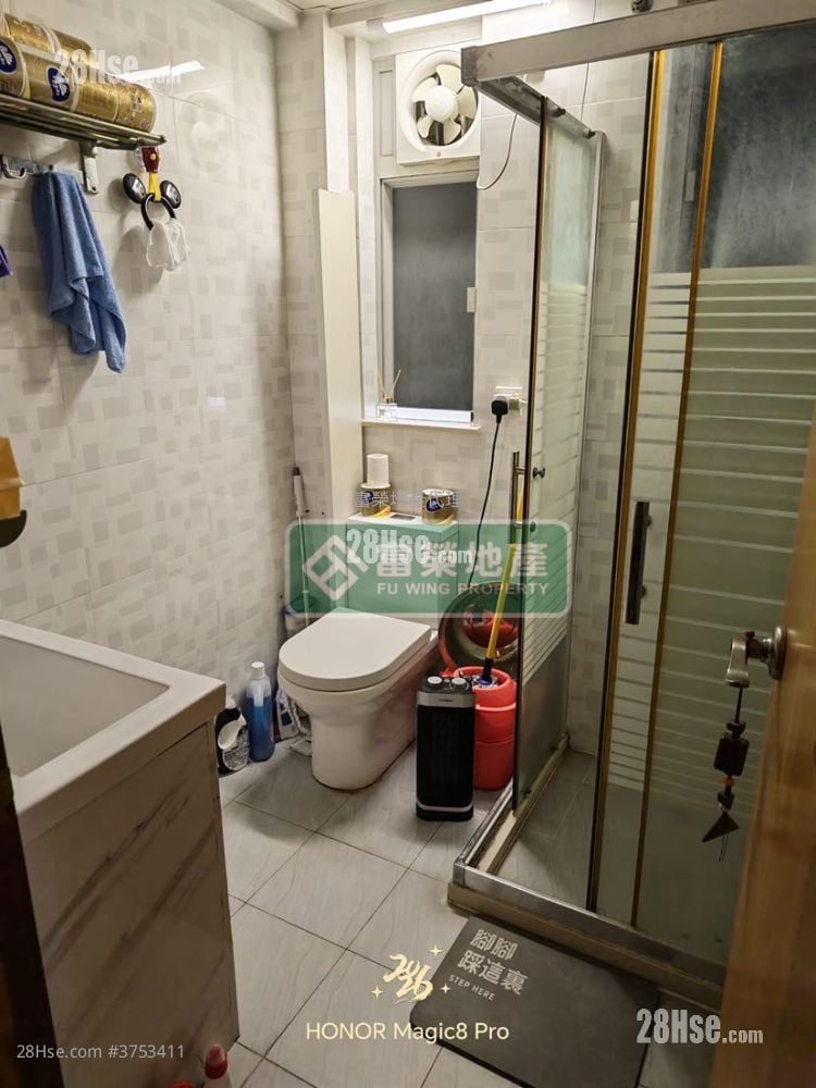 唐樓 售盤 3 房 , 1 浴室 515 平方呎