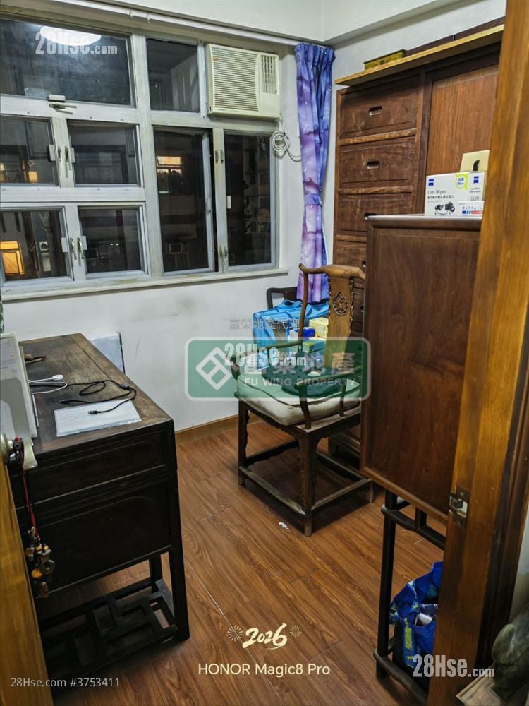 唐樓 售盤 3 房 , 1 浴室 515 平方呎