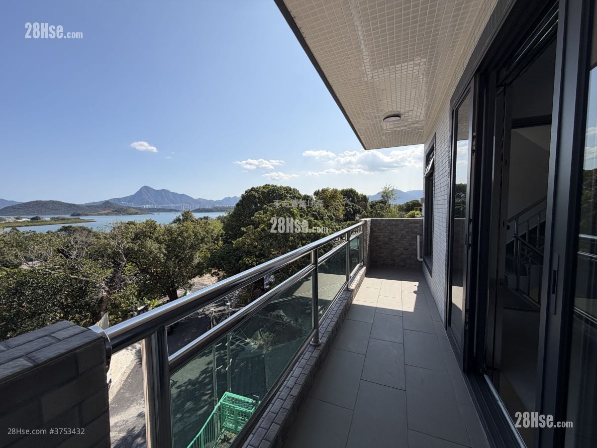 村屋 租盘 3 房 , 1 浴室 700 平方尺