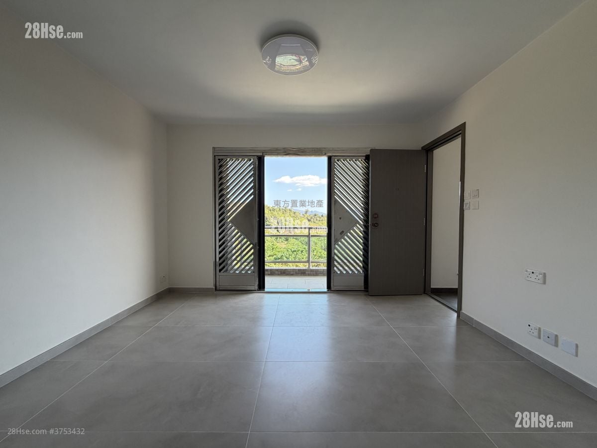 村屋 租盘 3 房 , 1 浴室 700 平方尺