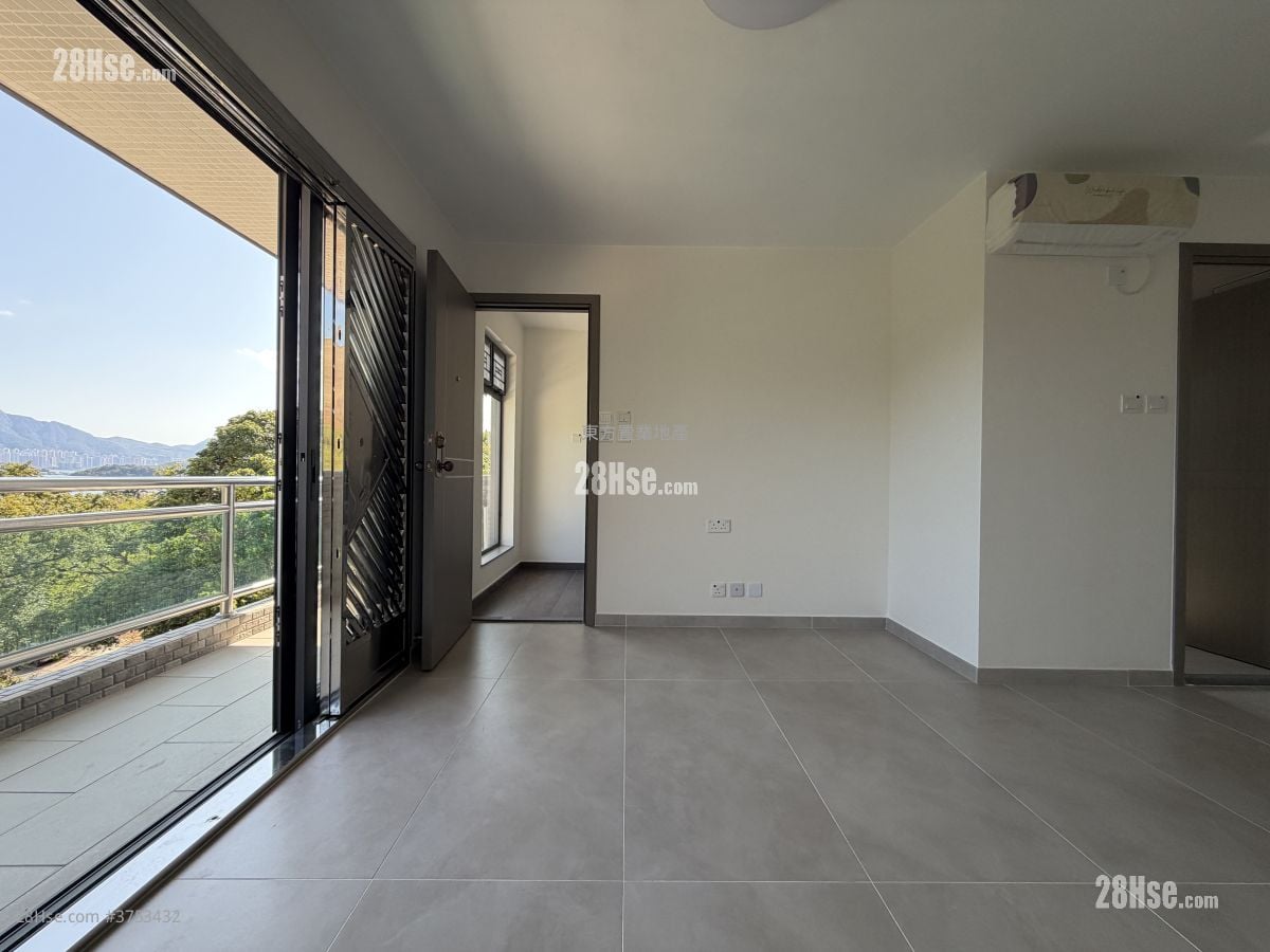 村屋 租盘 3 房 , 1 浴室 700 平方尺